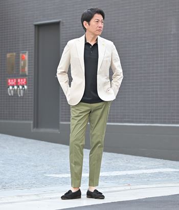 堅すぎず、ラフすぎず、大人にちょうどいいスタイル