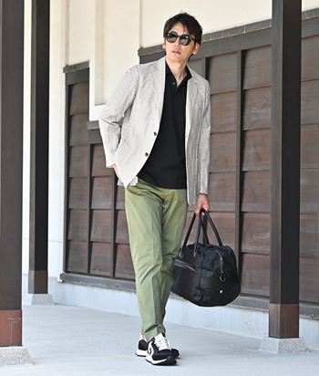 気分は軽やかに。 1泊2日の旅先で『旅慣れた男』を演出する