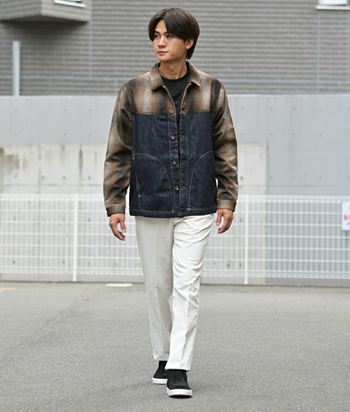 30代40代の秋は、デニムジャケットを少しひねる