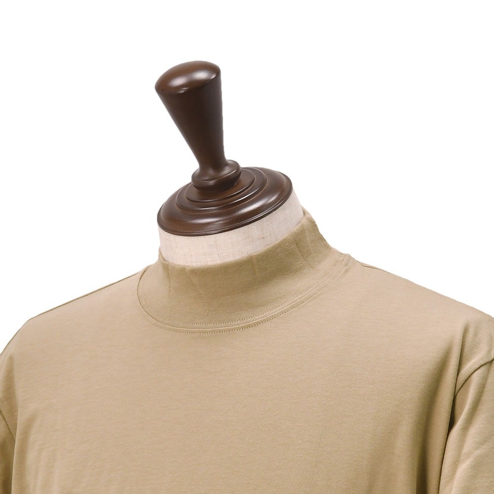 【preSALE!20%off】エラシオELACIOモックネックカットソーメンズ長袖Tシャツコットンスムースジャージーベージュ袖口釦仕様無地デザインレギュラーシルエット国内正規品でらでら公式ブランド