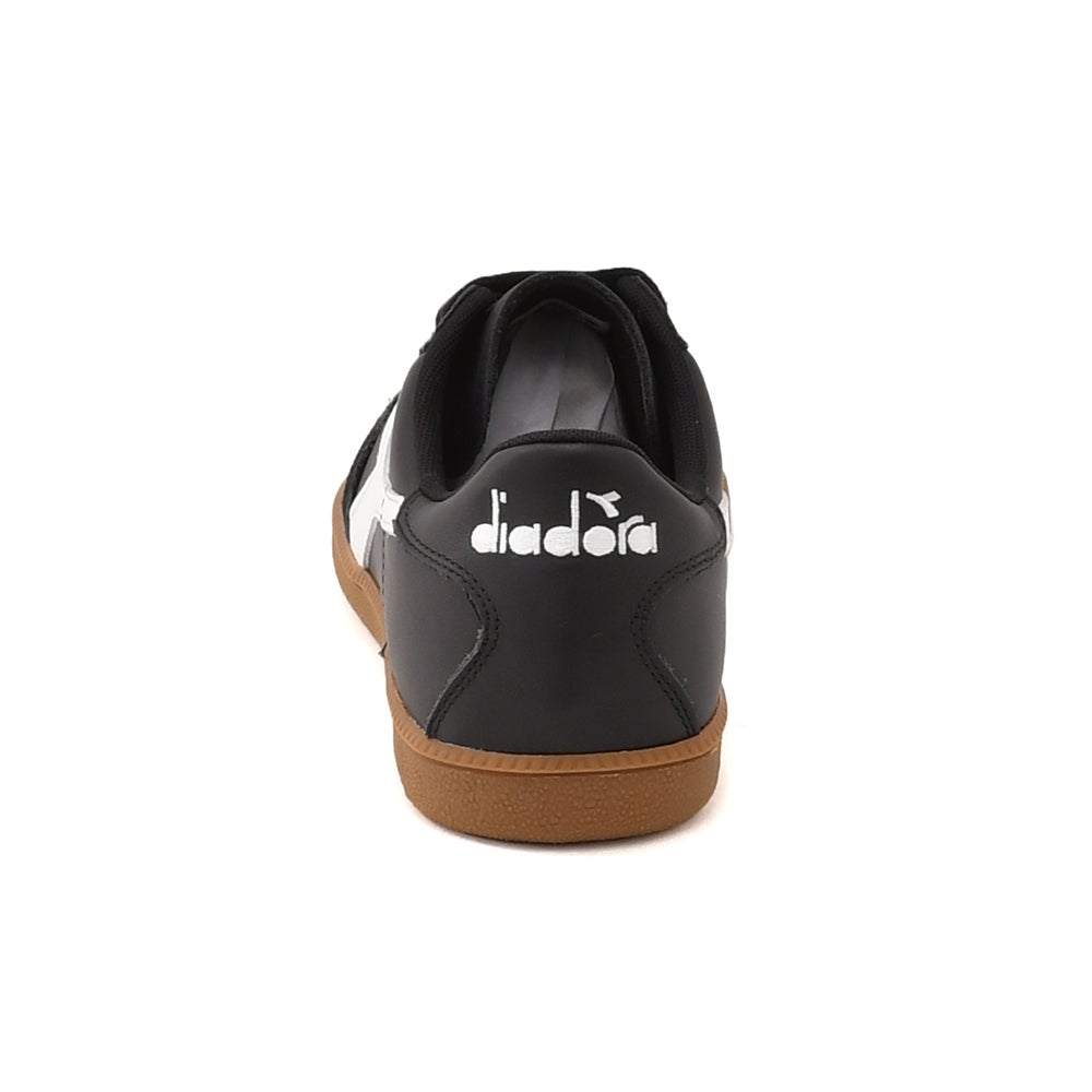 ディアドラDIADORAレザースニーカーメンズインドアシューズTRAINERトレーナーレースアップタイプブラック×ホワイトガムソールフォークドパッチ国内正規品でらでら公式ブランド