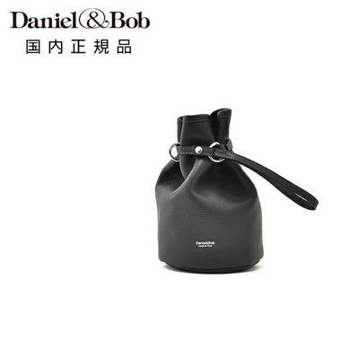 ダニエル&ボブDaniel&Bob巾着バッグ男女兼用コンパクトバッグアルチェALCEダニボブシュリンクレザーブラック黒ピーサッカブランドロゴ国内正規品でらでら公式ブランド