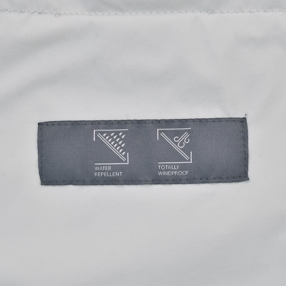 【preSALE!20%off】ヘルノHERNOナイロンジャケットメンズ2つ釦シングルフロント撥水軽量FUNCTIONALWARDROBEアイスグレーストレッチ性GA000179U国内正規品でらでら公式ブランド