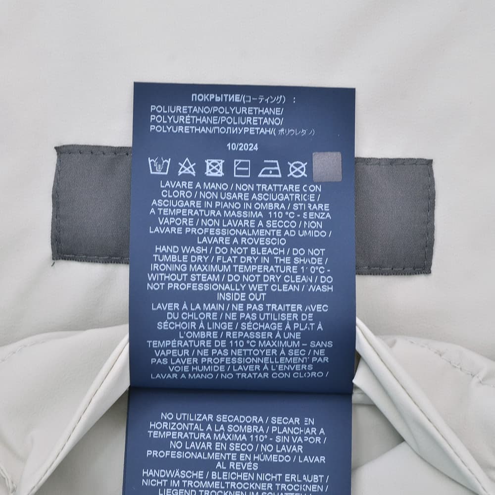 【preSALE!20%off】ヘルノHERNOナイロンジャケットメンズ2つ釦シングルフロント撥水軽量FUNCTIONALWARDROBEアイスグレーストレッチ性GA000179U国内正規品でらでら公式ブランド