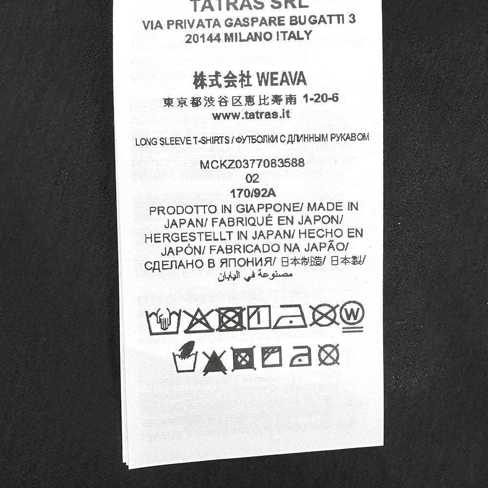 タトラスTATRAS長袖TシャツメンズクルーネックカットソーオスモOSMOブラック黒コットンジャージー左袖同色ロゴワッペンリラックスシルエット裾スリット国内正規品でらでら公式ブランド