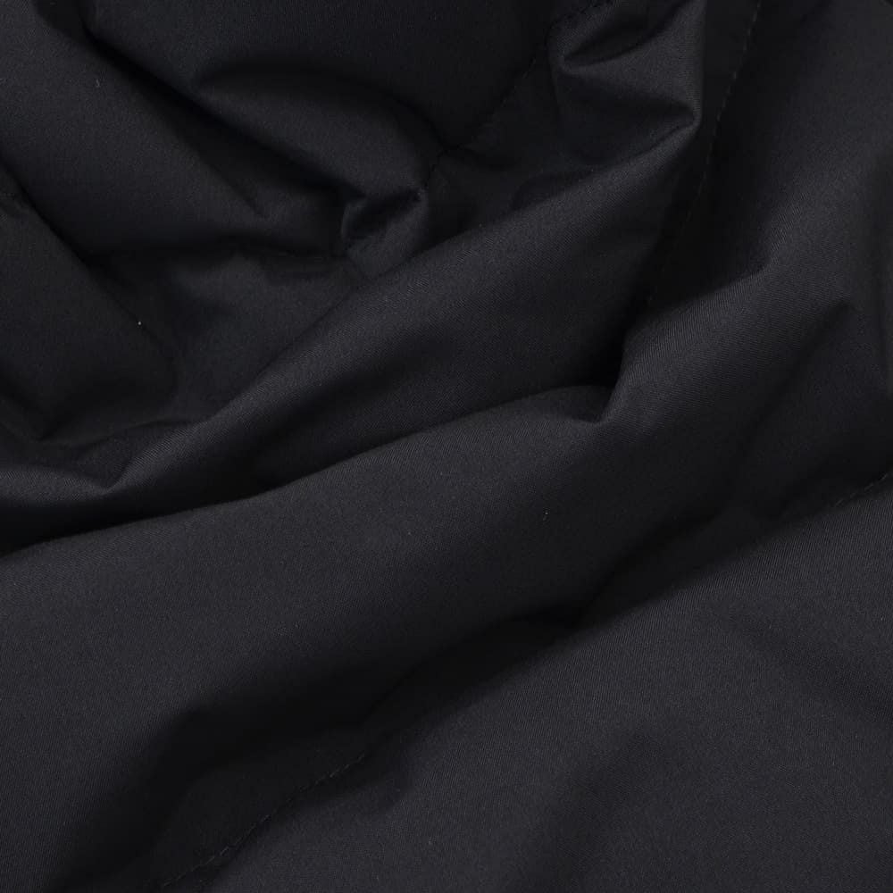 【ポイント8倍11/119:59まで】ヘルノHERNOハイブリッドダウンメンズJP000112Uポリエステルブラック黒切り替えデザイン一体型フードルーズフィット国内正規品でらでら公式ブランド