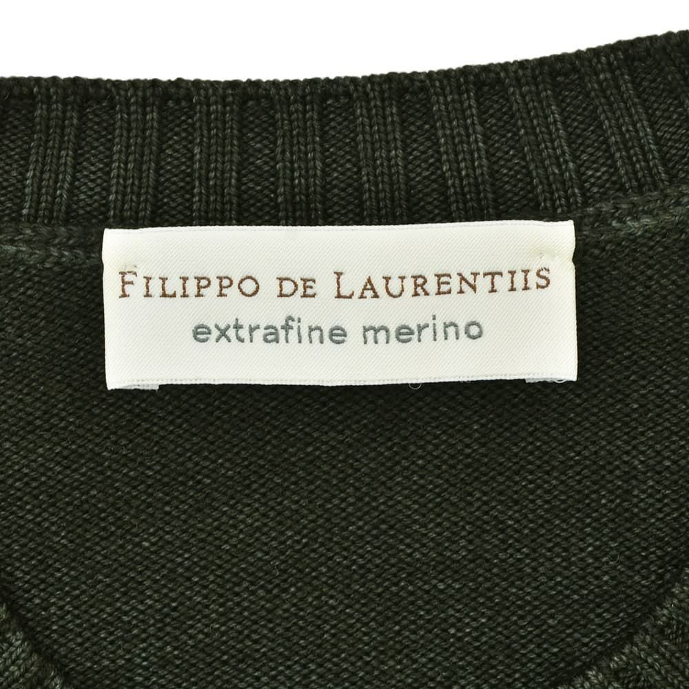 フィリッポデローレンティスFILIPPODELAURENTIISクルーネックニットメンズミドルゲージ製品染めエクストラファインメリノウールダークオリーブリブ仕様10ゲージ国内正規品でらでら公式ブランド