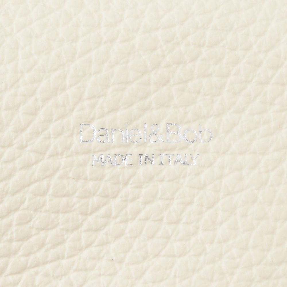 ダニエル&ボブDaniel&Bobショルダーミニポーチ男女兼用コンパクトバッグアルチェALCEシュリンクレザーダニボブオフホワイト調節可能コードブランドロゴデザインシルバーパーツ国内正規品でらでら公式ブランド