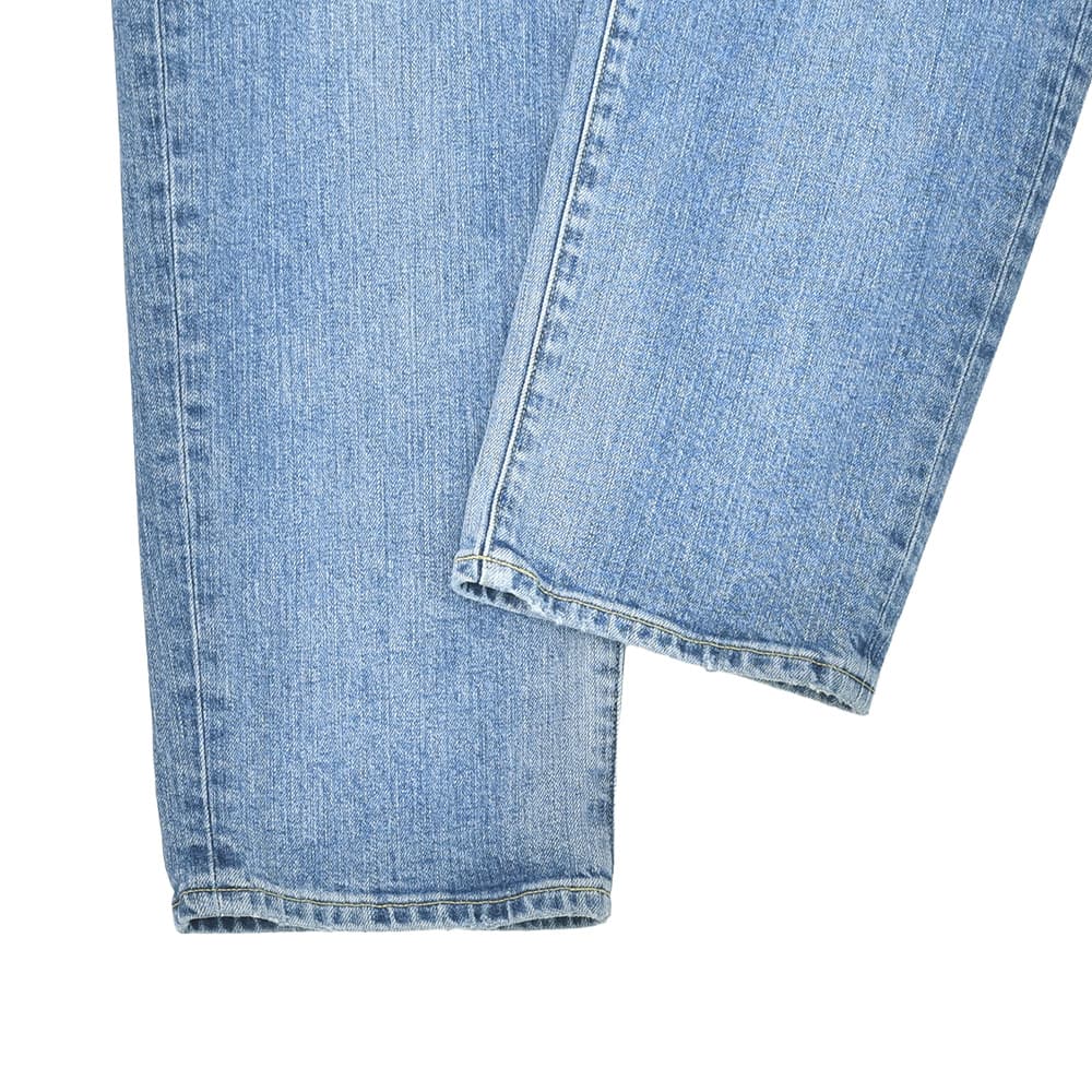 レッドカードトーキョーREDCARDTOKYOストレッチデニムパンツメンズスリムストレートジーンズBassバスモデルライトブルーカイハラデニムヴィンテージ加工国内正規品でらでら公式ブランド