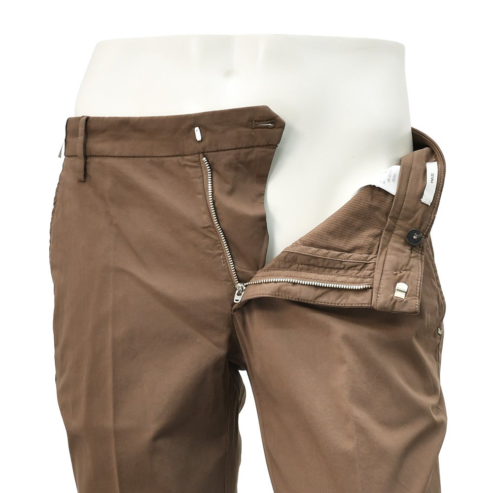 【ポイント8倍3/269:59まで】アントレアミENTREAMISチノスラックスメンズコットンパンツ8188モデル薄手ストレッチコットンブラウン茶スリムテーパードライトオンスクロップド丈国内正規品でらでら公式ブランド