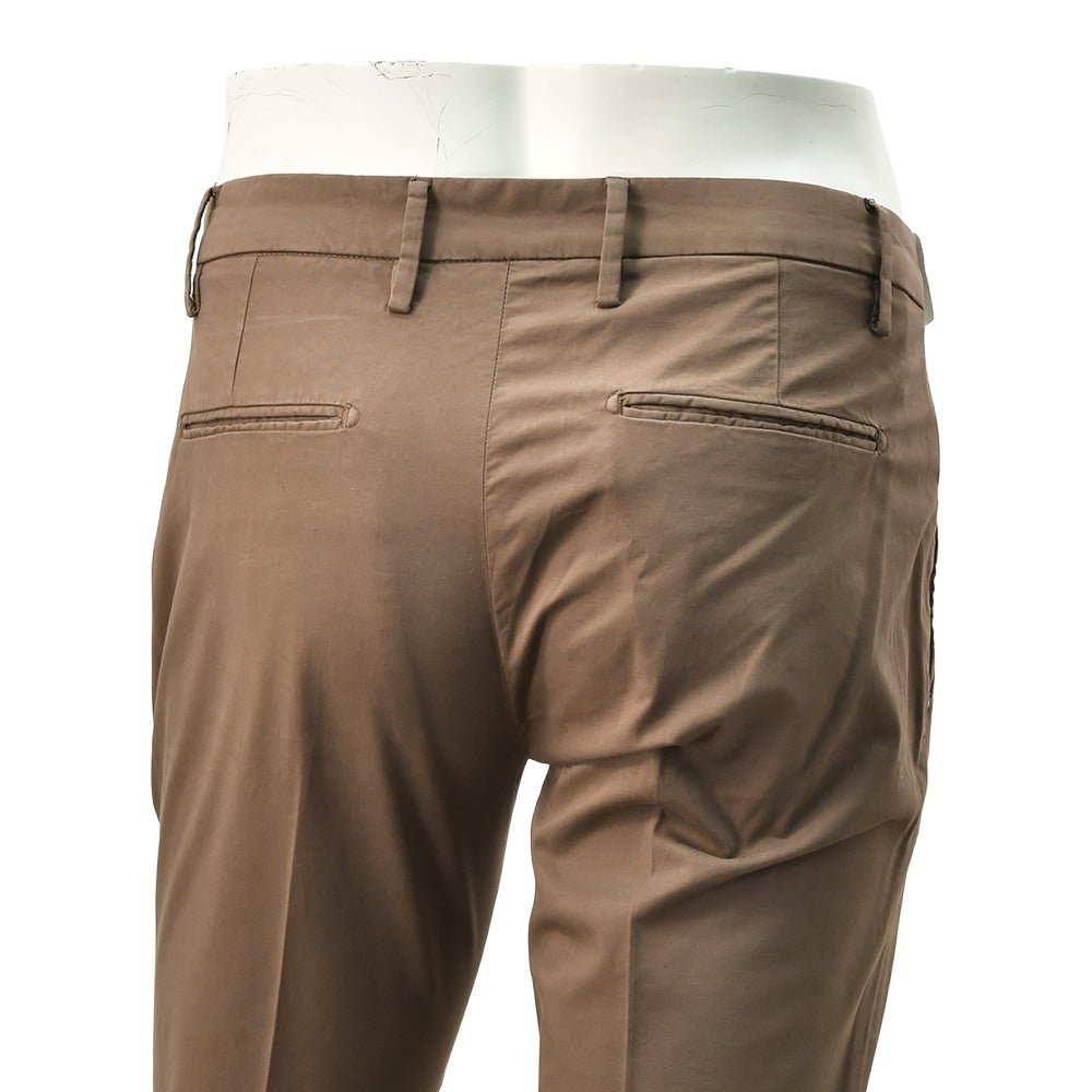 【ポイント8倍3/269:59まで】アントレアミENTREAMISチノスラックスメンズコットンパンツ8188モデル薄手ストレッチコットンブラウン茶スリムテーパードライトオンスクロップド丈国内正規品でらでら公式ブランド