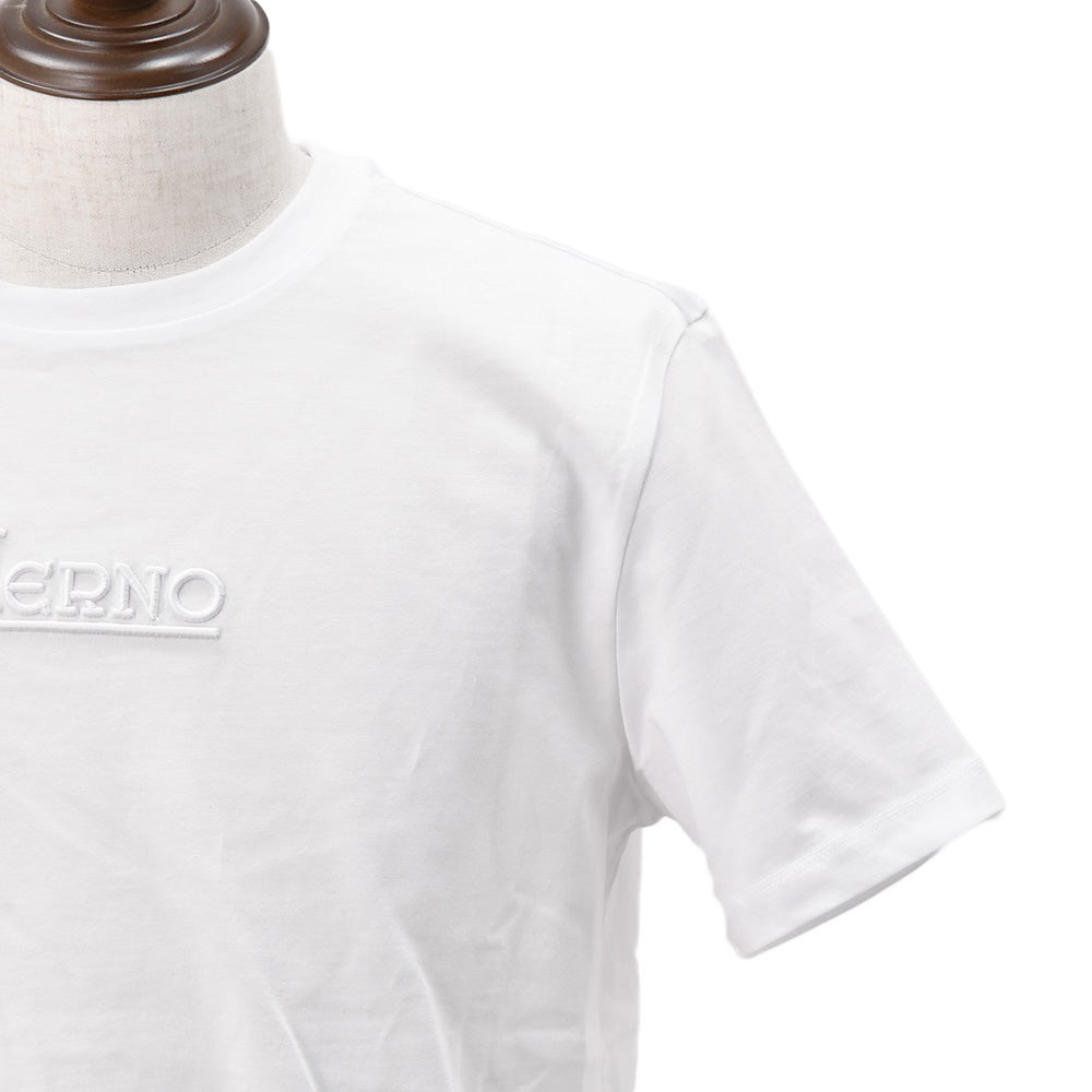 【ポイント8倍7/119:59まで】ヘルノHERNO半袖Tシャツメンズクルーネックカットソー同色ロゴ刺繍COMPACTJERSEYホワイト白レギュラーフィットショートスリーブシルバープレート国内正規品でらでら公式ブランド